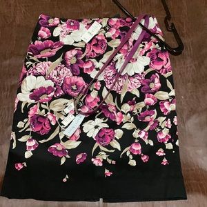 skirt w/matching belt. belt is a small.